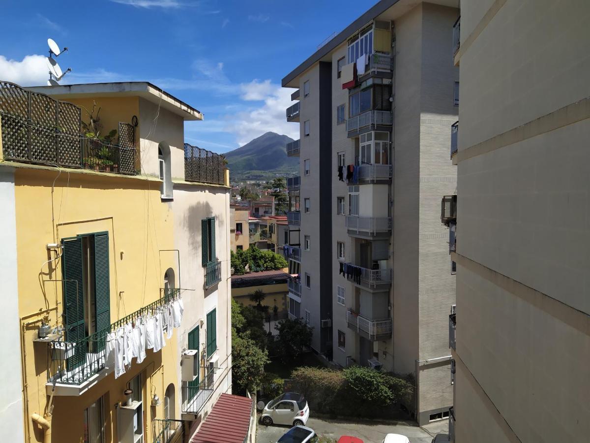 Vesuvio Corner - Spacious And Colorful Apartment In San Giorgio, Very Close To Napoli, Ideal For Families And Groups, Close To Pompeii, Sorrento... San Giorgio a Cremano Exteriér fotografie